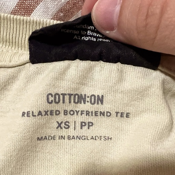 Vintage Guns N’ Roses Pale Yellow Relaxed Boyfriend Tee - XS - Picture 4 of 4